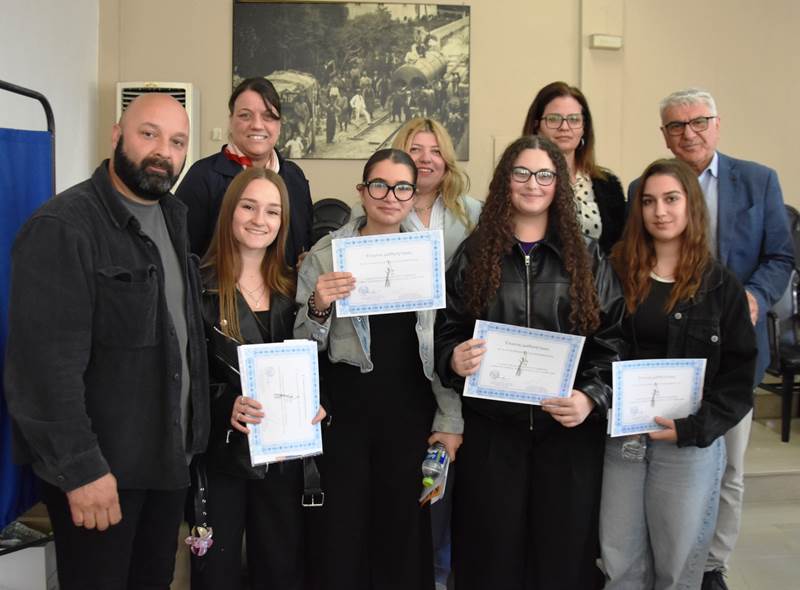Με επιτυχία πραγματοποιήθηκε το 1ο Δημοτικό Συμβούλιο Εφήβων Δήμου Ηρωικής Πόλεως Νάουσας
